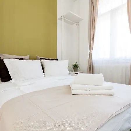 Budapestay Apartment