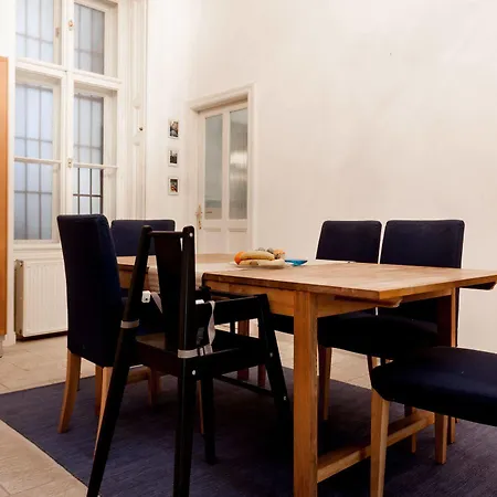Budapestay Apartment