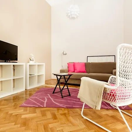Lägenhet Budapestay *